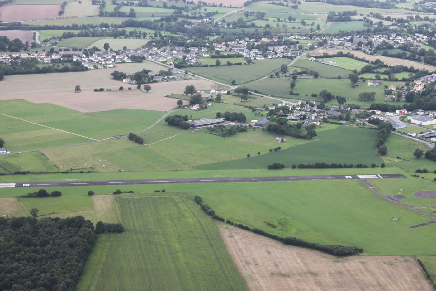 Eleve en formation au sol a l'aerodrome de Flers